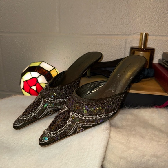 Vintage | Sequin & Beaded Embroidered Olive Green Leather Kitten Heels - Picture 6 of 11
